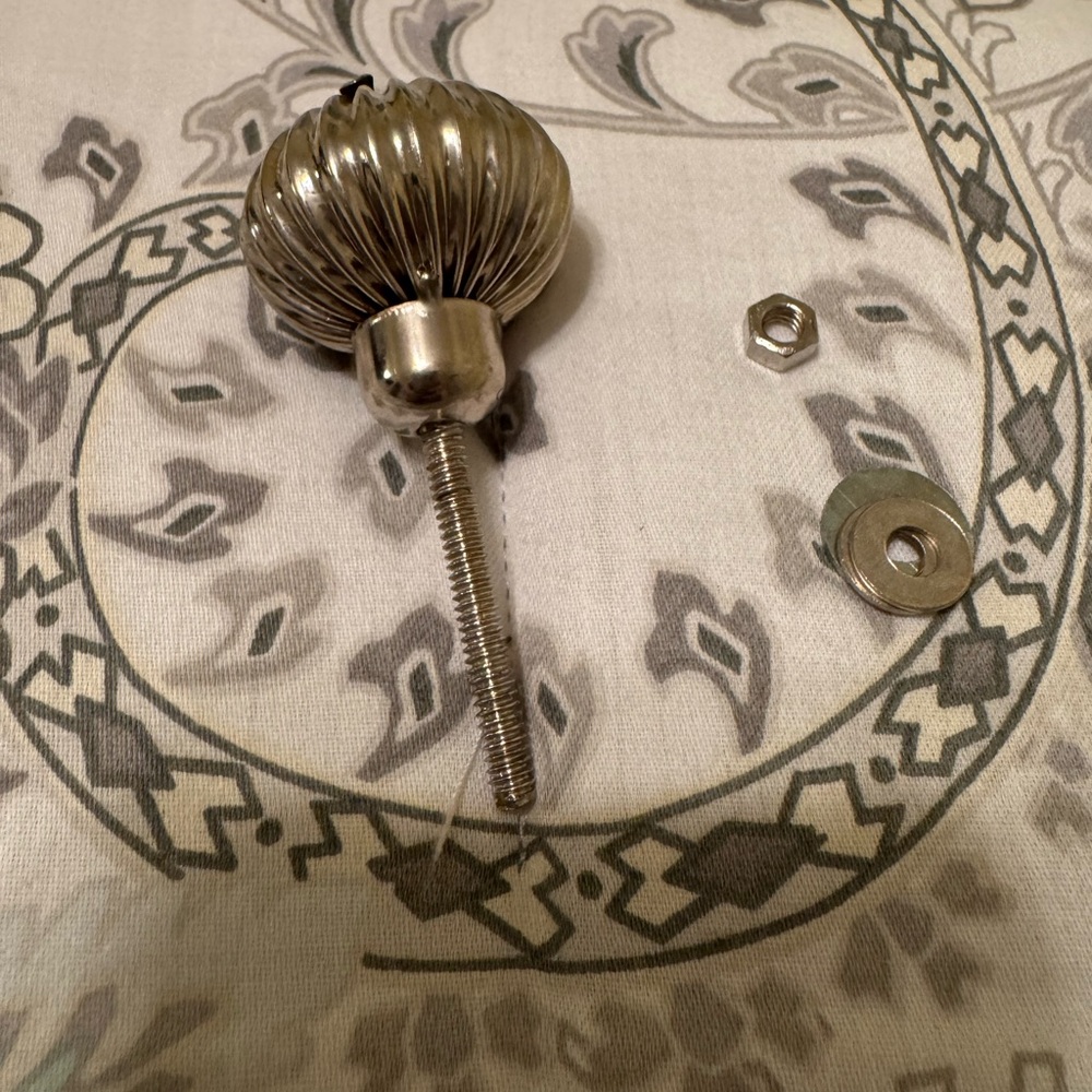 Cabinet knobs - Picture 5 of 5